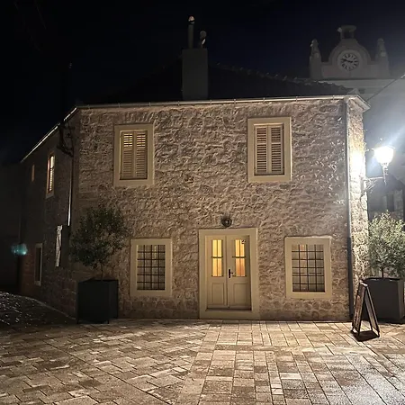 Tri Srca 1 - De Luxe 1 Appartement *